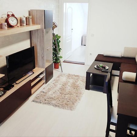 Apartmani Stari Grad Cacak Exterior photo