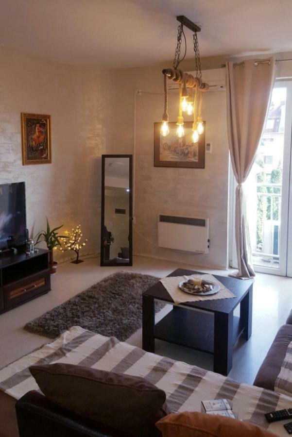 Apartmani Stari Grad Cacak Exterior photo