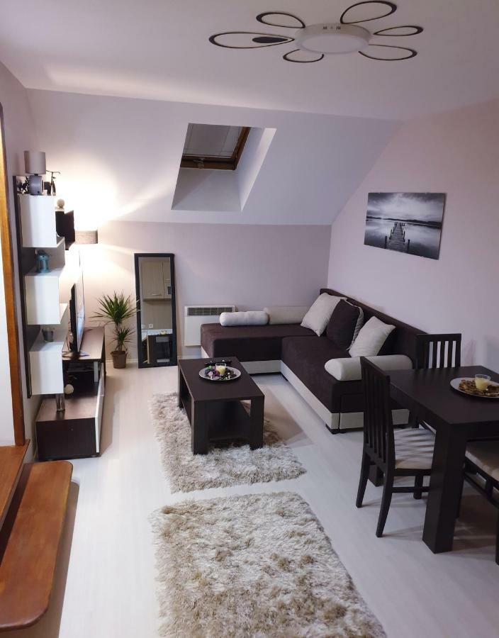 Apartmani Stari Grad Cacak Exterior photo