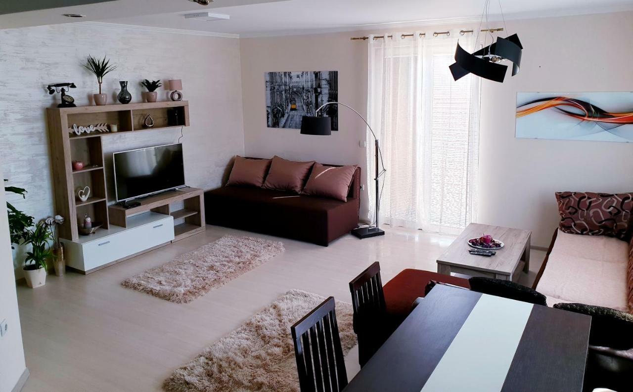Apartmani Stari Grad Cacak Exterior photo